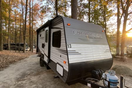 Heartland Pioneer Bunk House - Everything needed to tow included-Loganville