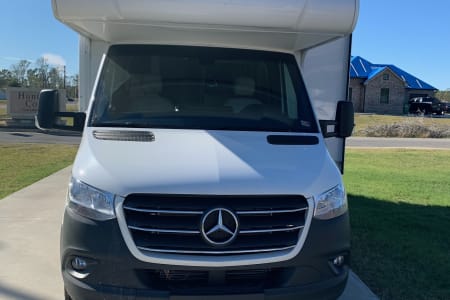 2021 Thor Motor Coach Chateau