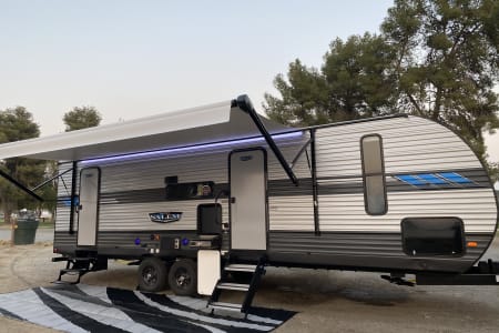 RV Rental bakersfield,California-(CA)