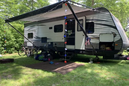 Outdoor lovers! Spacious 6+/ 2015 Heartland Trail Runner
