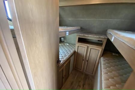 WhitneyLakesProvincialPark Rv Rentals