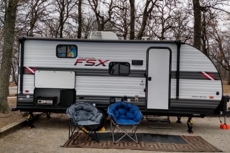 2021 Wildwood w/bunks: Fully Equipped: Delivery Available: No Prep Fee