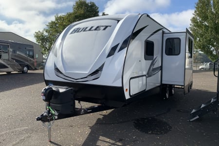 Glamper - 2021 Keystone Bullet Ultra Lite