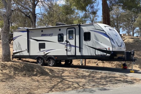 2020 Keystone Bullet Ultra Lite 1/2 Ton Towable