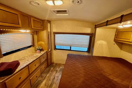 WhitneyLakesProvincialPark Rv Rentals