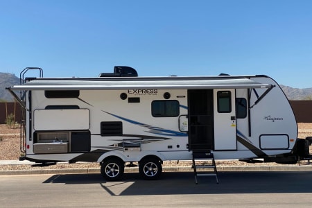 Bulverde TX 21 Coachmen UltraLt 257BH Delivery Available Veteran/1st Responder Discount