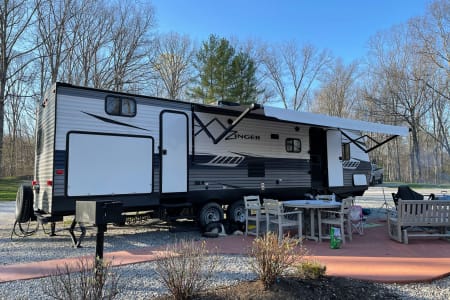 2019 Crossroads Zinger w/ bunkhouse!