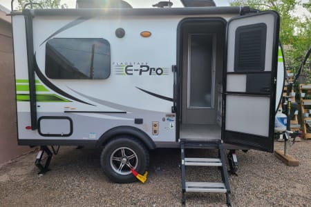 4 Season Adventure Trailer: 2020 E-Pro