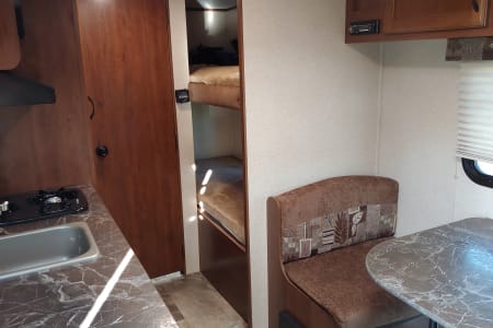 CampBullfrogLake Rv Rentals