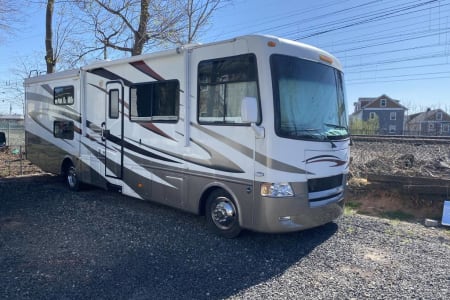 West MifflinRV rentals