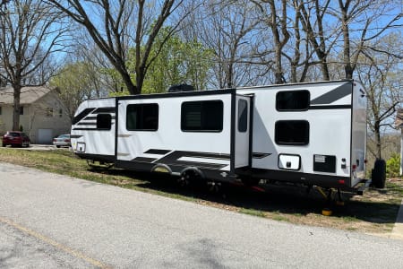 BransonLakesideRVPark Rv Rentals