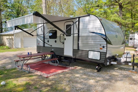 Newaygo MI 2021 Prime Time Avenger 16FQ