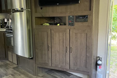 GridLifeMidWest Rv Rentals