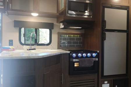 YellowstoneGrizzlyRVPark Rv Rentals