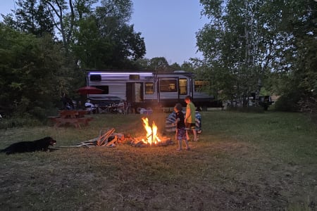 ChutesProvincialPark Rv Rentals