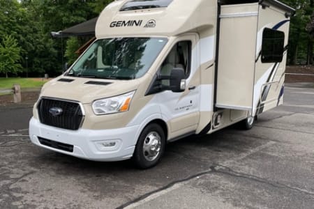 Palmetto Bay FL 2021 Thor Motor Coach Gemini FL