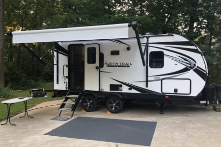 Couples Camper Easy Tow With SUV