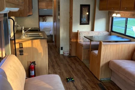 RV Rental des-moines,Iowa-(IA)