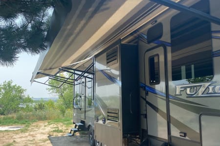 LewellenRV rentals