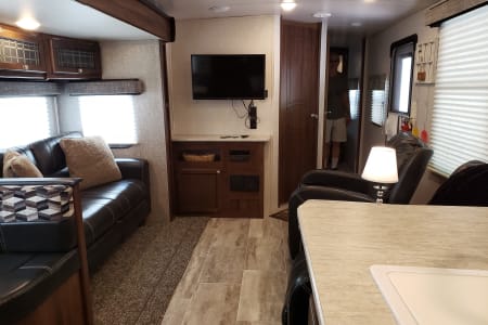 Reeds SpringRV rentals