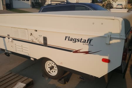 Folding-trailer rentals in Calgary