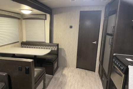 RV Rental bakersfield,California-(CA)