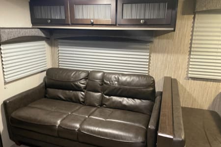 RV Rental bakersfield,California-(CA)