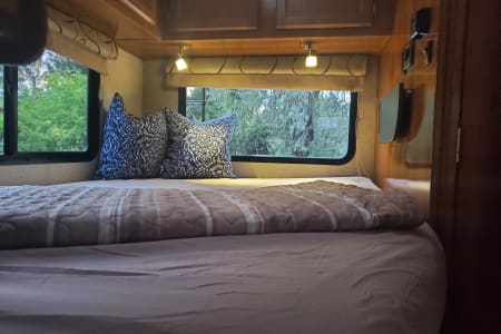 RV Rental riverside,California-(CA)