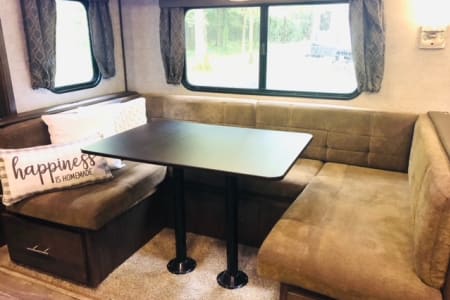 Laceys SpringRV rentals