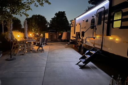 BransonLakesideRVPark Rv Rentals