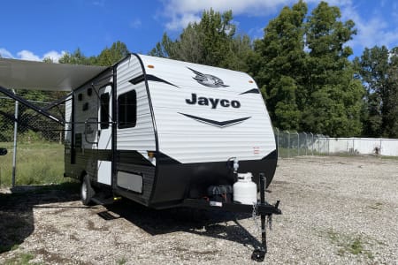 (Unit 20) 2022 Jayco 174BH – Super Light Weight with bunks