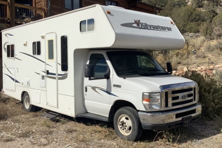 2011 Adventurer 4 season class C