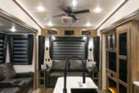 Quartz HillRV rentals