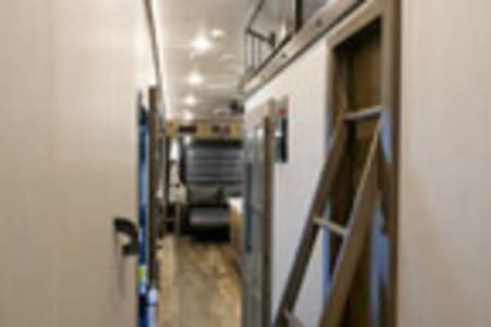 Quartz HillRV rentals