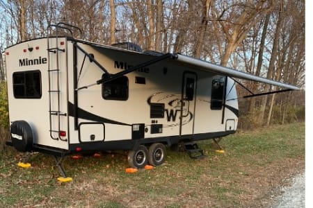2018 Winnebago Minnie 2500RL - TAKE ME WITH YOU!