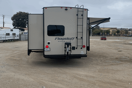 RV Rental riverside,California-(CA)