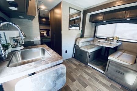 Apache JunctionRV rentals