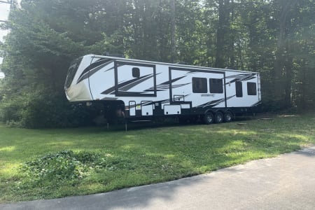 2021 Jayco Seismic  (Delivery Only)