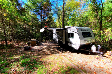 CampfireLodgings–Asheville Rv Rentals