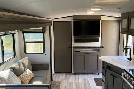 TheInFamousWeekend Rv Rentals