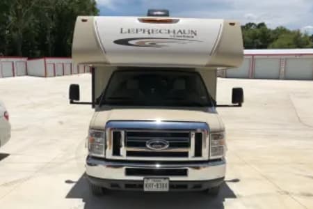 2018 Forest River Coachmen Leprechaun 319MB