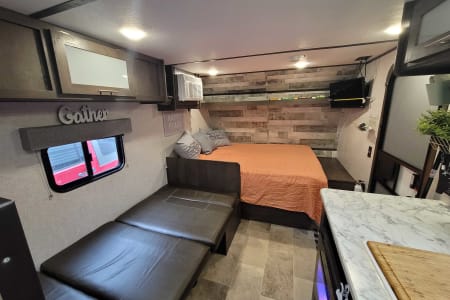 AnotherWorld Rv Rentals