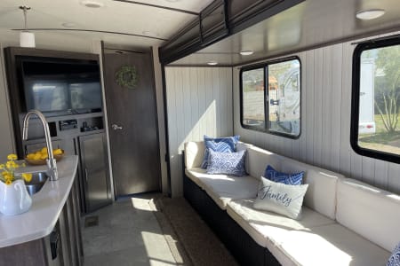 Apache JunctionRV rentals