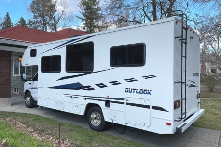 Spokane WA 2019 Winnebago Outlook