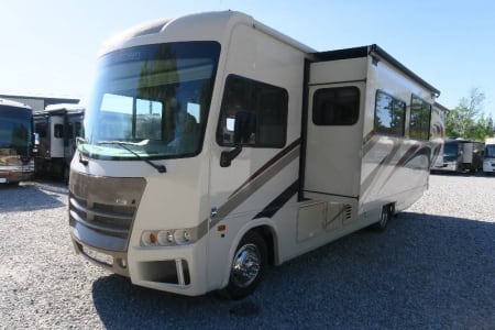 Oceanside CA 33 - Georgetown GT3 CLASS A 6 SLEEPER - Wow! Fully Loaded!