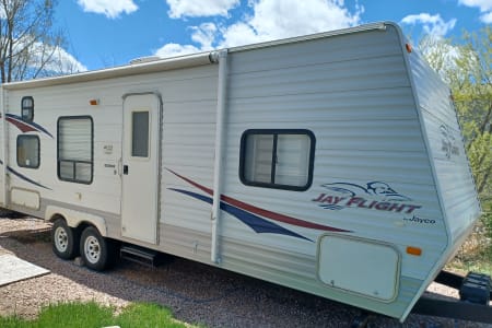 2008 Jayco Jay Flight Travel trailer, 1/2 ton towable. Sleeps 6-7.