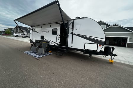 2020 forest river tracer family friendly trailer