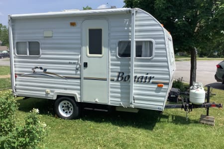 2003 Bonair is a great little trailer easily pulled by mini van parks/ zoo