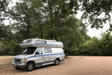 1994 Airstream Ford B-190, Perfect Family Layout & Couples Getaway!