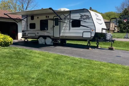 2016 Jayco Jay Flight SLX Perfect Family Bunkhouse Camper!